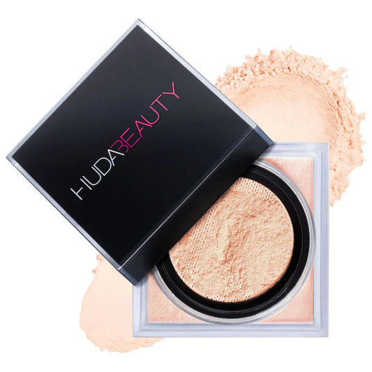 HUDA BEAUTY
Easy Bake Loose Baking & Setting Powder