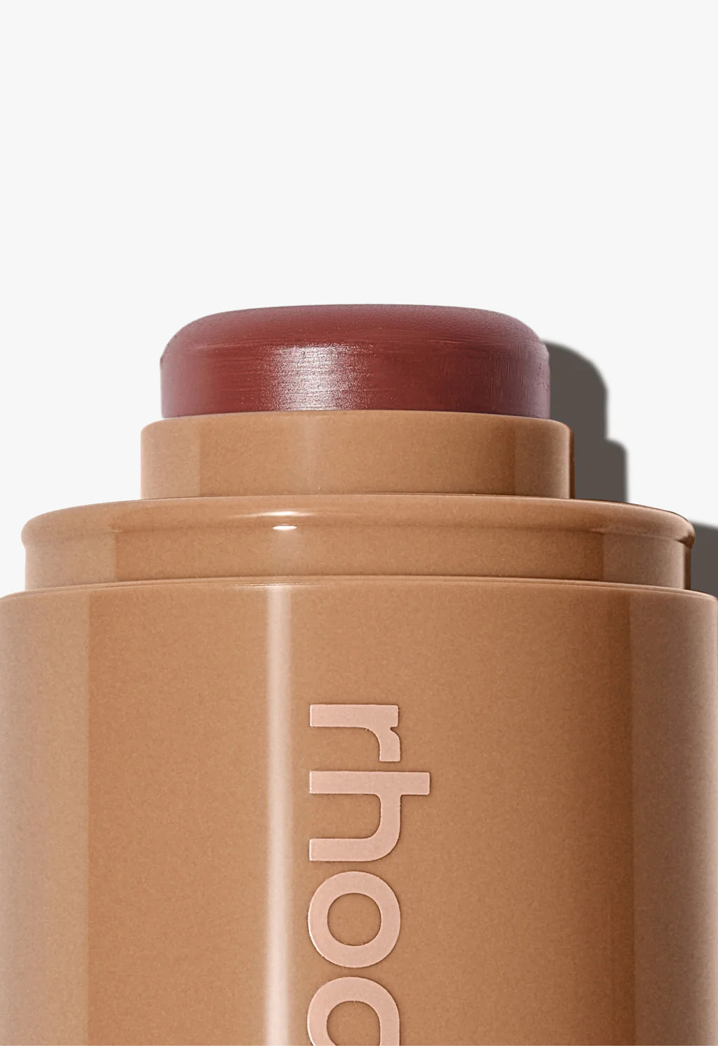 Rhode pocket blush
THE NATURAL FLUSH